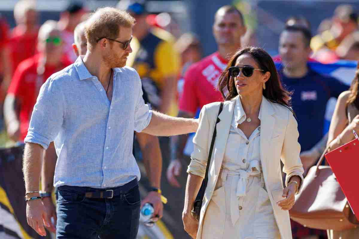 Harry e Meghan svelati i nomi di chi li offendeva a corte