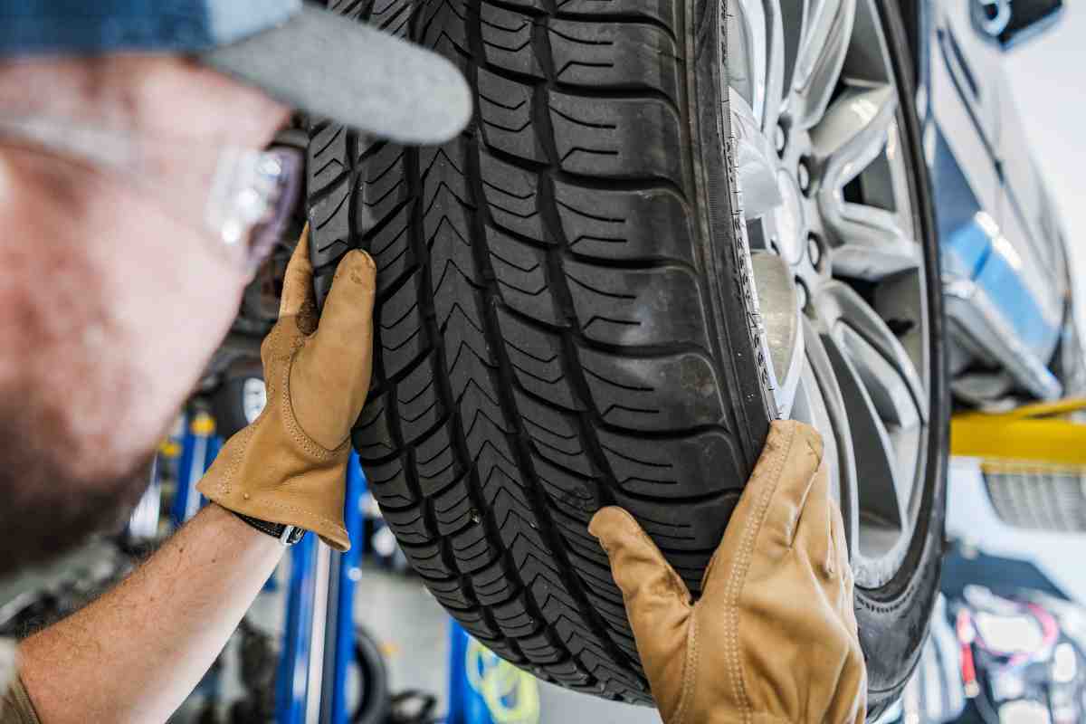 Controlli gomme: consigli evitare multe