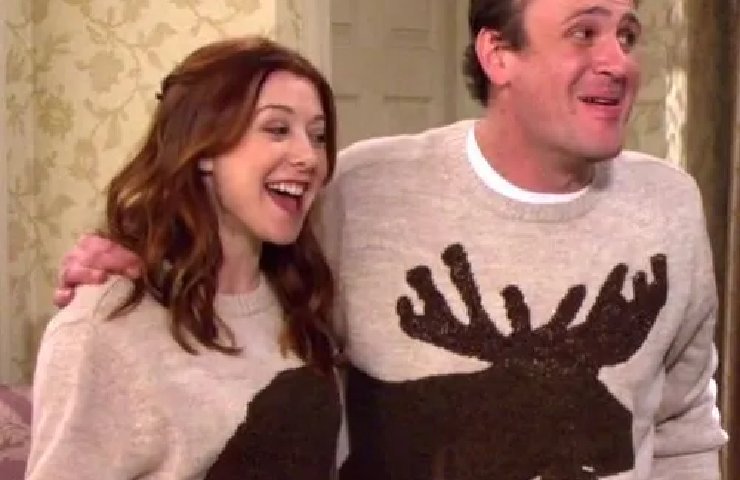 Lily e Marshall in "How I met your Mother" con i maglioni brutti di Natale